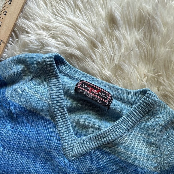 Vintage Youngbloods Acrylic Sweater Blue Large True Vintage V Neck Gradient - Picture 4 of 6